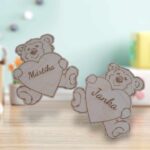 Mackó tábla névvel