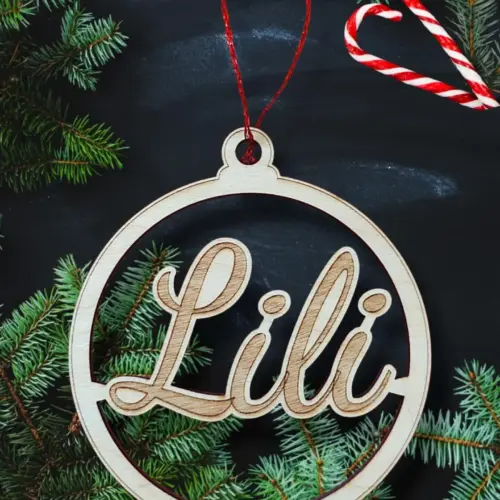 Neves karácsonyfadísz 9 cm