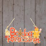 Fa akasztós ajtódísz (mézi)