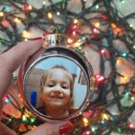 Fényképes karácsonyfa gömbdísz 8 cm (ezüst)