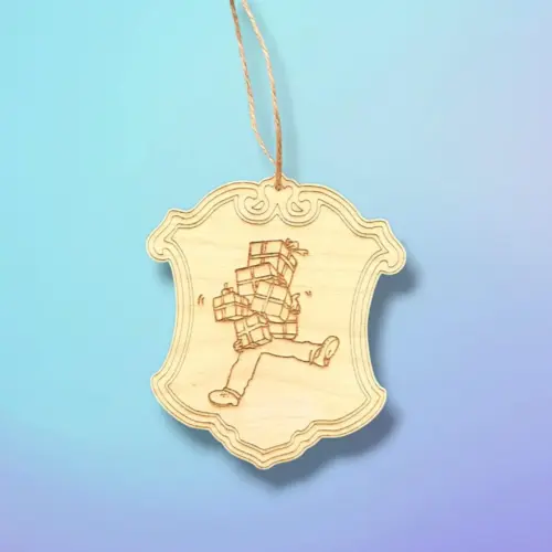 Gravírozott fa futár jelvény 10 cm magas