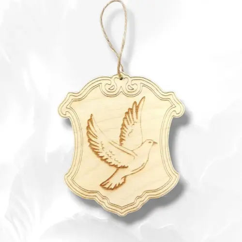 Gravírozott fa galamb jelvény 10 cm magas