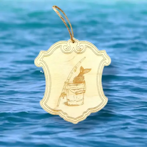 Gravírozott fa horgász jelvény 10 cm magas