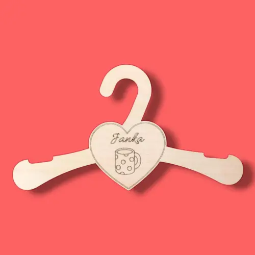 Óvodai vállfa szív 30 cm