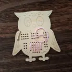 Fa fűzögetős fejlesztő játék – Bagoly alakban 24 cm - Image 2