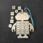 Fa fűzögetős fejlesztő játék – Robot alakban 21 cm - Image 5